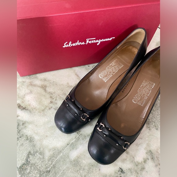 Ferragamo Shoes - Picture 1 of 7